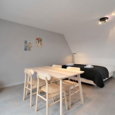 דה האן Huswell - Cozy And Roomy Studio With A Homely Feel מראה חיצוני תמונה