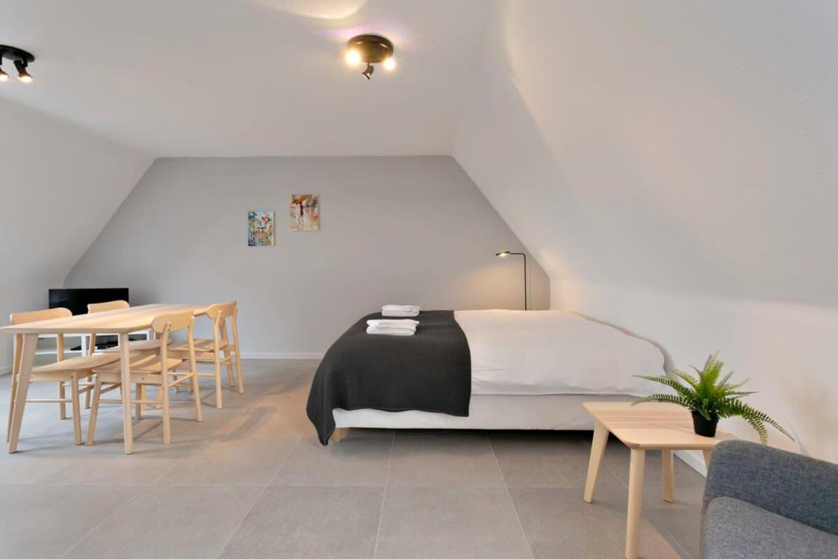 דה האן Huswell - Cozy And Roomy Studio With A Homely Feel מראה חיצוני תמונה