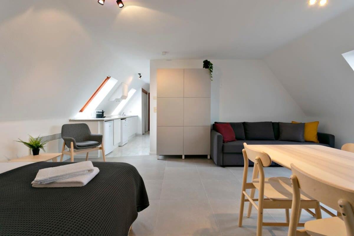 דה האן Huswell - Cozy And Roomy Studio With A Homely Feel מראה חיצוני תמונה
