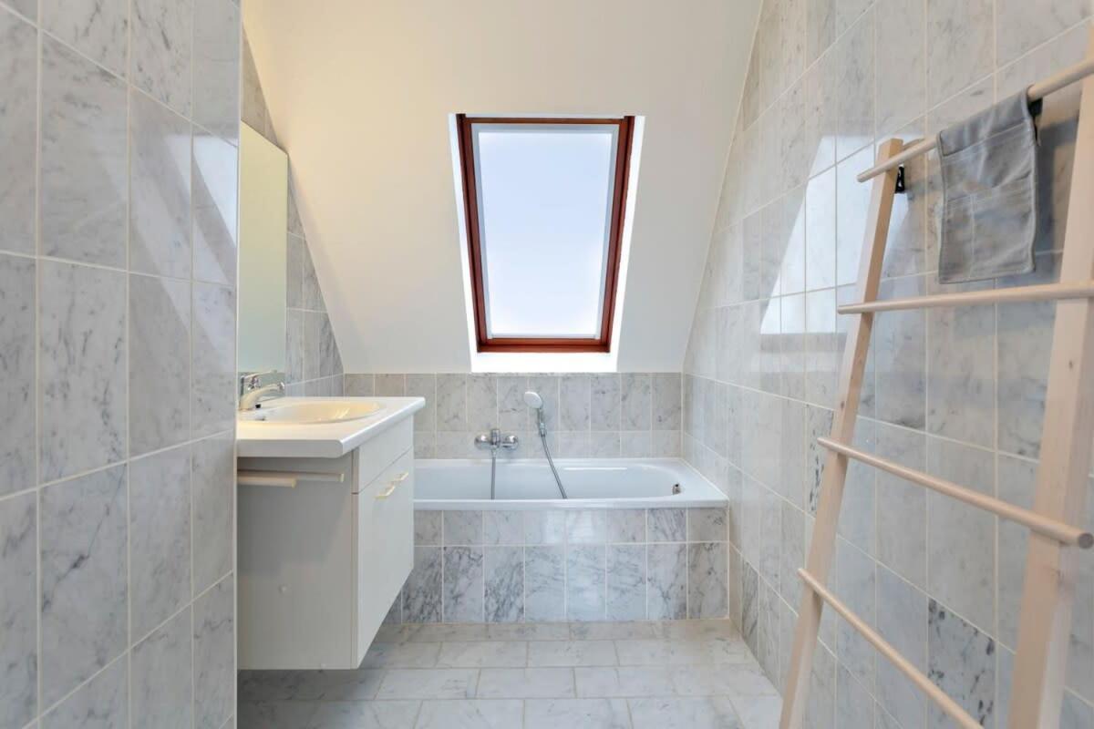 דה האן Huswell - Cozy And Roomy Studio With A Homely Feel מראה חיצוני תמונה